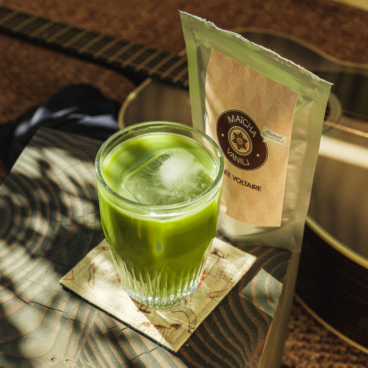 Premium smaksatt matcha av hög kvalitet med vaniljsmak, ekologiskt grönt tepulver för matcha latte och te med naturlig smak