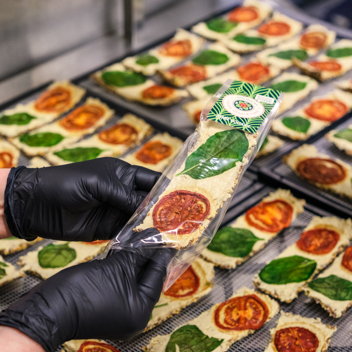 Raw Sandwich – Cashew, Spinach & Tomato